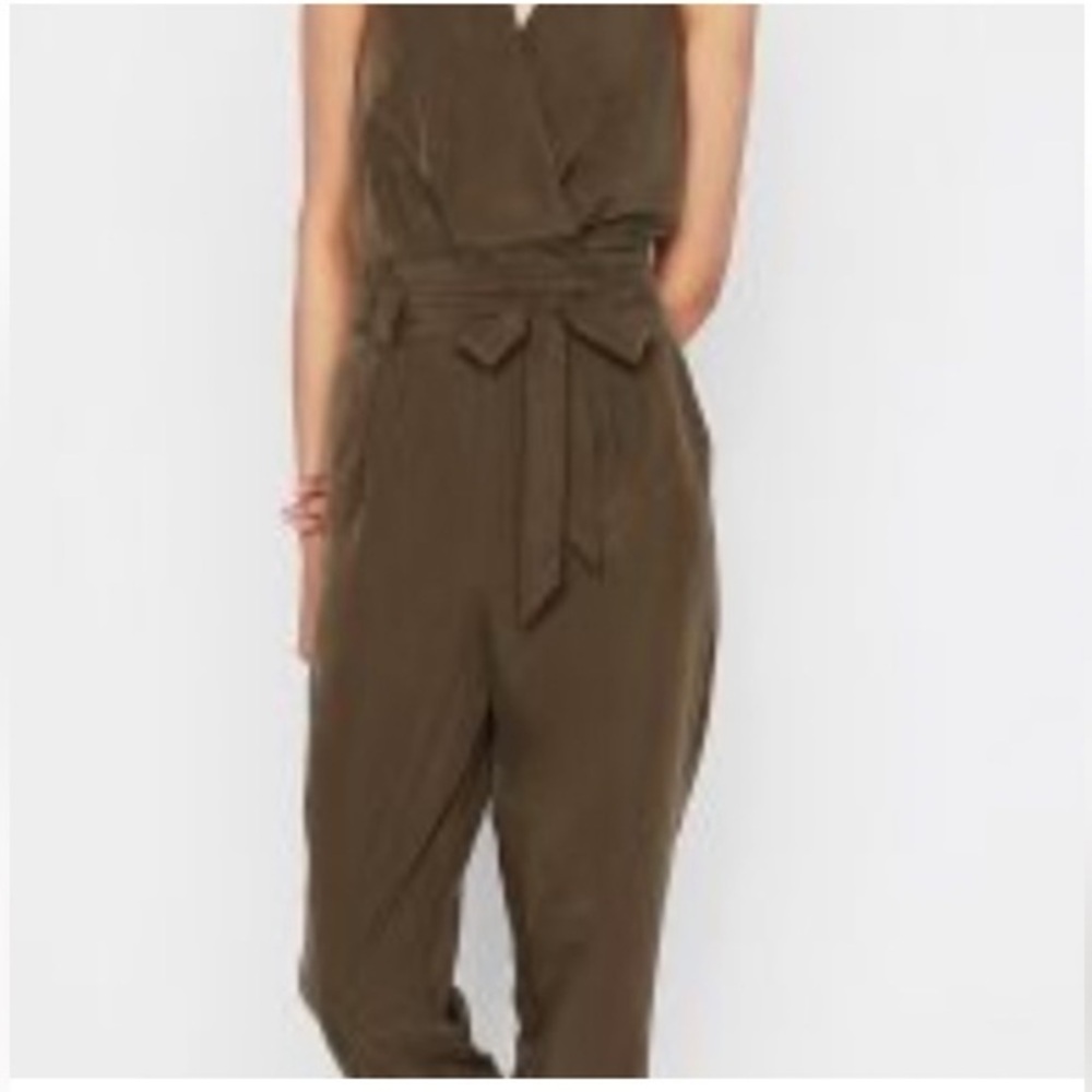 Express army green super‎ soft jumpsuit size 6
